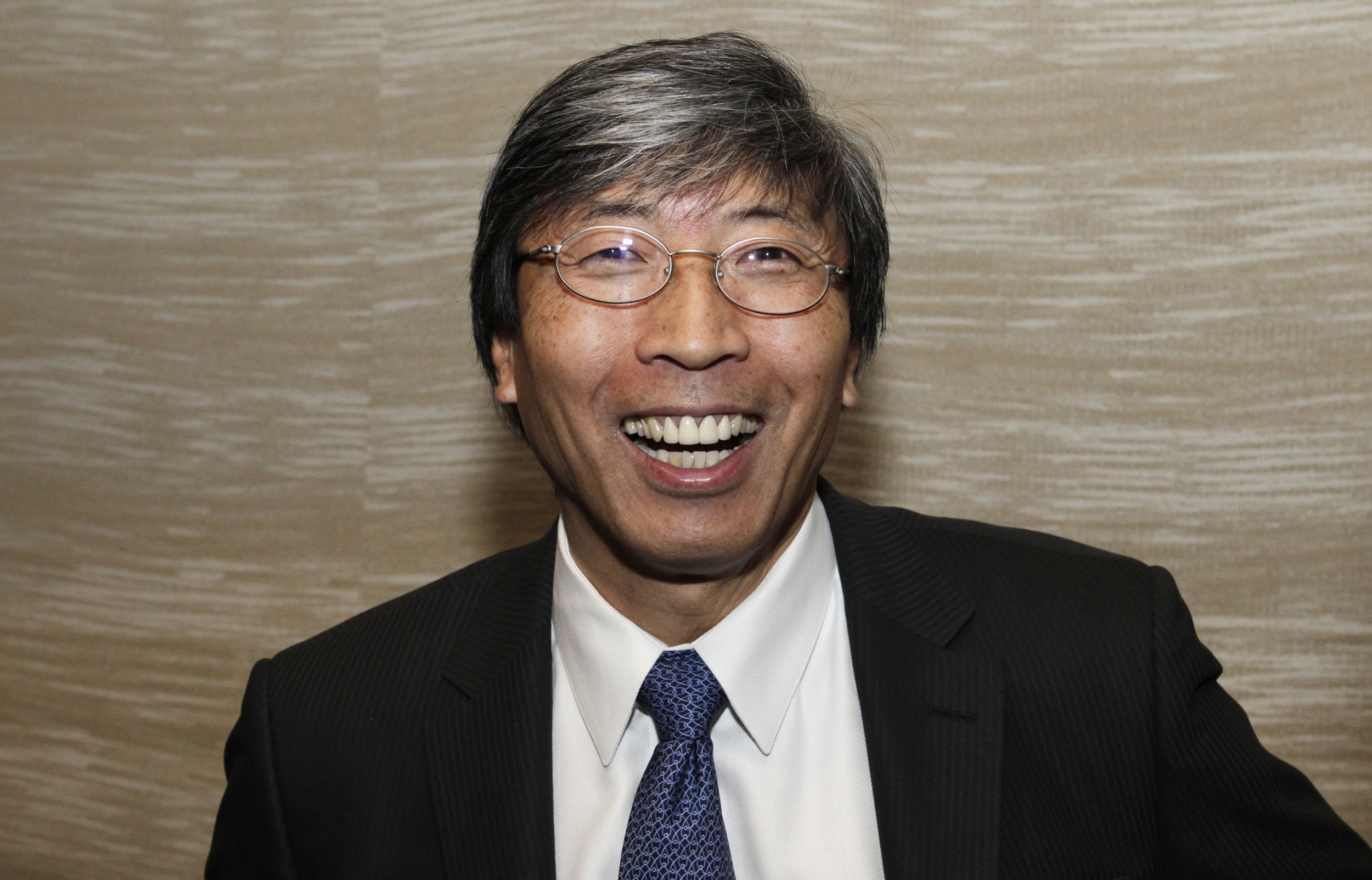 Scutul T-Cell dezvoltat de Patrick Soon-Shiong: O nouă frontieră în pr ...